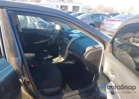 2011 Toyota Corolla S z USA, uszkodzony, nr VIN 2T1BU4EE8BC582348